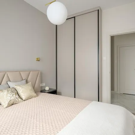 Na Brodatego * Varsavia