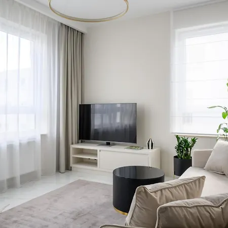 Na Brodatego Apartment *